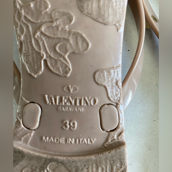 VALENTINO GARAVANI RockStuds Sandal women’s size EU 39 USA size 8 worn twice - Picture 4 of 10